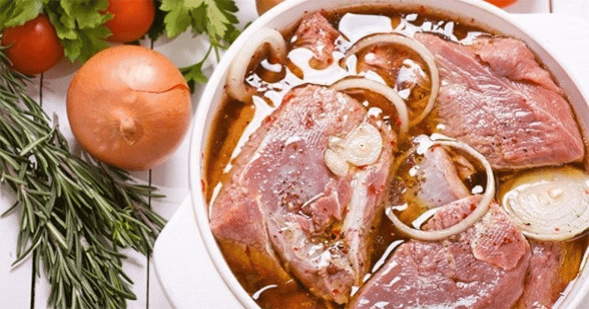 Для настоящих любителей шашлыка: 5 лучших рецептов маринада. Мясо просто тает во рту!