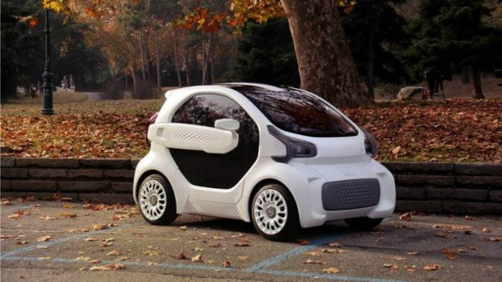 Итальянцы представили первый в мире электромобиль, напечатанный на принтере