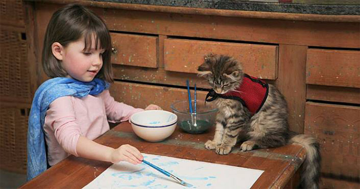 Шестилетняя девочка-аутист рисует волшебные картины, поражающие искусствоведов